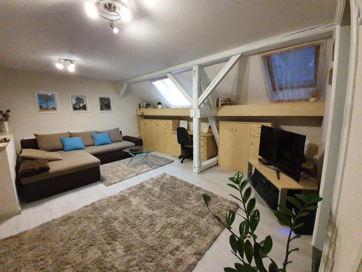 Moretti Apartman Apartment เอ็กเกอร์ ภายนอก รูปภาพ