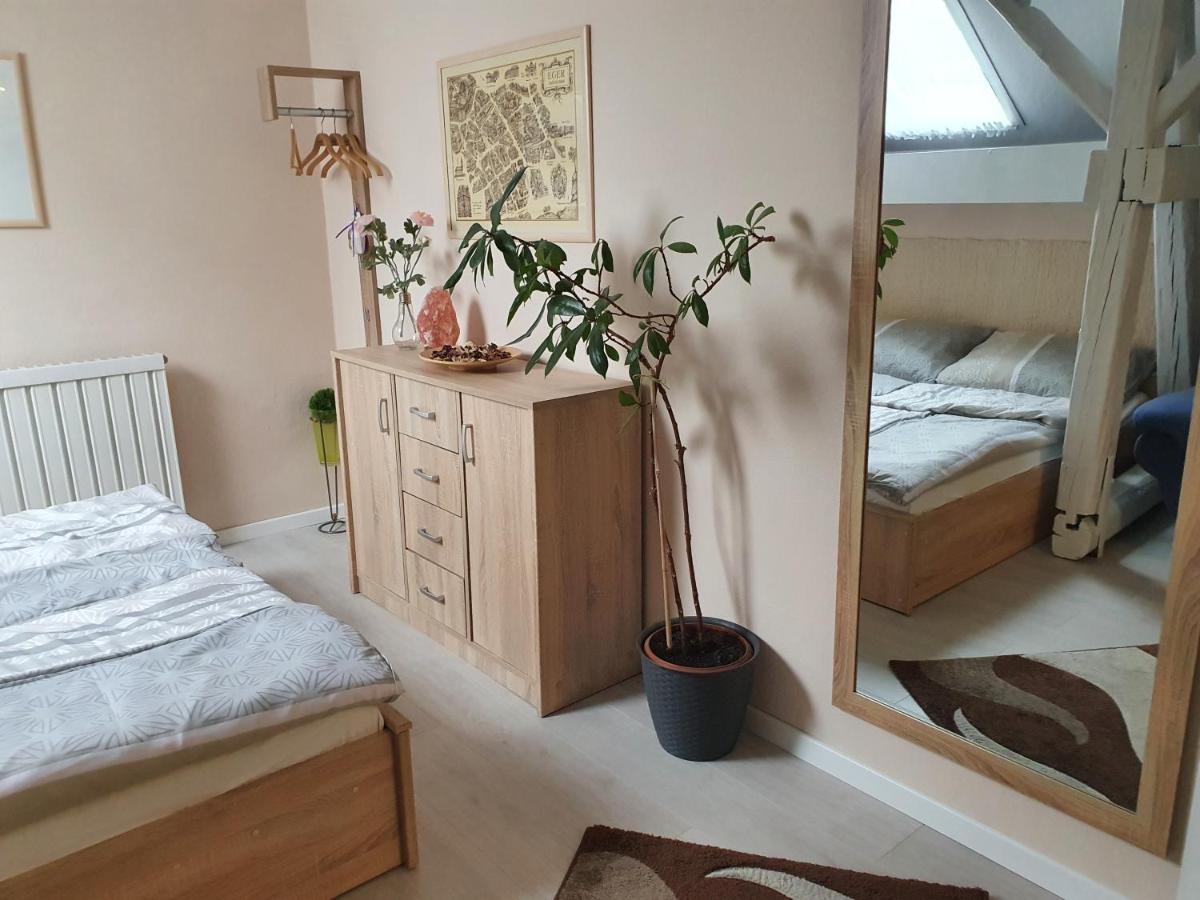 Moretti Apartman Apartment เอ็กเกอร์ ภายนอก รูปภาพ